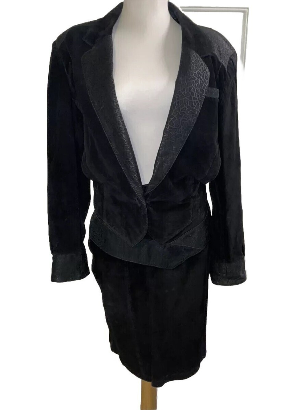 Vintage 1980’s Black Suede Jacket And Skirt suit Set size Medium